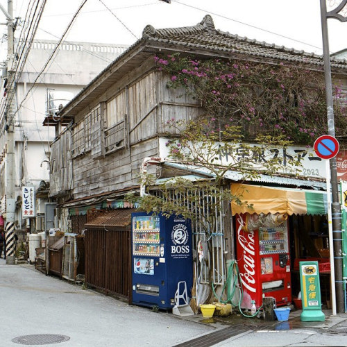 12:00 motobu okinawa japan by masaaki miyara on Flickr.