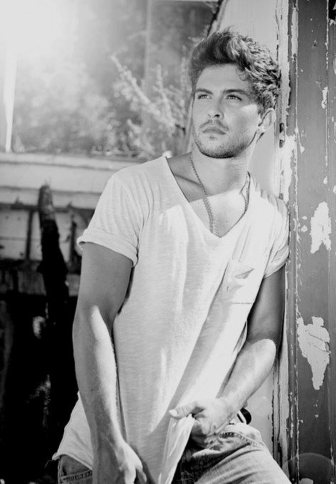 — If you don't want me now, don't miss me later.