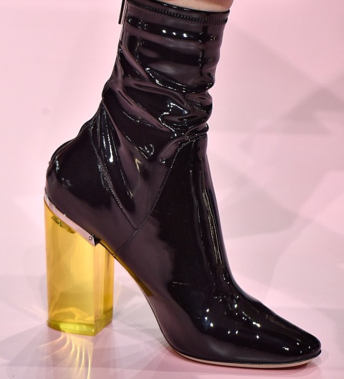 huthor:Dior f/w 15