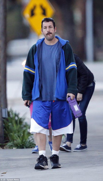 saturdaynightslammasters:adam sandler carrying a datamass to a terminal in a mobile defense mission