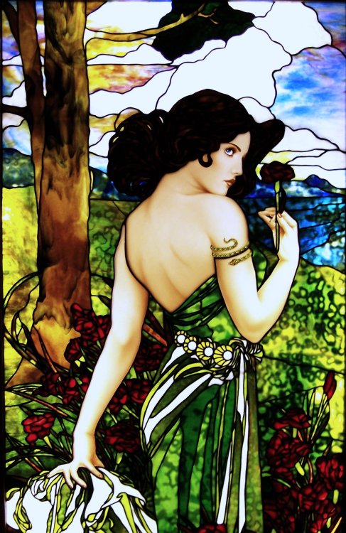 naturalbuildingencyclopedia:  https://www.flickr.com/photos/painterglass/albums/72157624456028100   “Figure painted by Jim Berberich , stained glass created by Bogenrief Studios. All beads and book detail hand painted .” Alphonse Mucha is the inspiration
