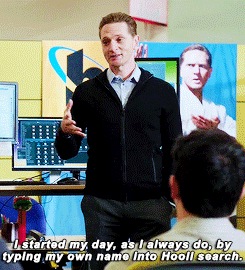 ariannenymeria:Silicon Valley S03E02 - Why are we allowing our own technology to dredge up our painf
