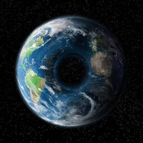 fairywingsandcoffeebeans:ufo-the-truth-is-out-there:According to the laws of physics, a planet in th
