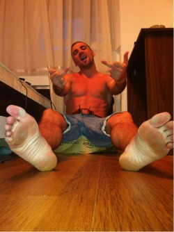 realmenstink:  jiyuokeyu:  http://feetsubmission.tumblr.com/ - Feet Submission  FUCK YOU , FAGGOT !!!   NOW LICK MY DIRTY FUCKN FEET CLEAN, ASSHOLE !!!