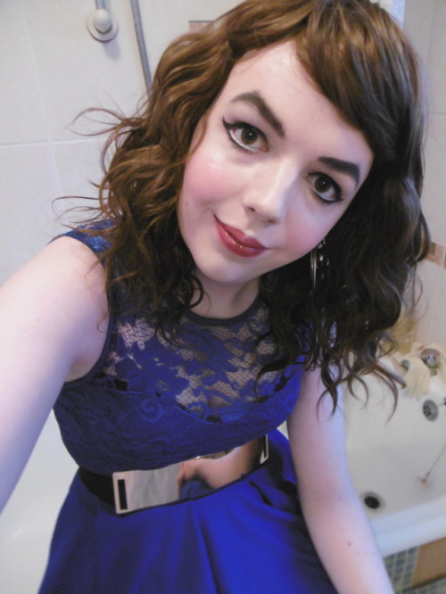 PicturesGorgeous new Blue Party Dress, hope to go out in this someday! <3