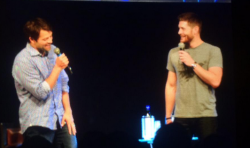 imanangelinalandofabominations:  THOSE SMILES