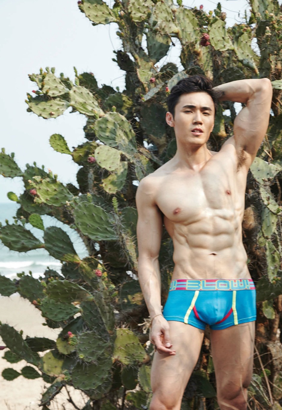 hunkxtwink:  “Big” Phisut Liabprasert Thai Model for naGUY Magazine June2015