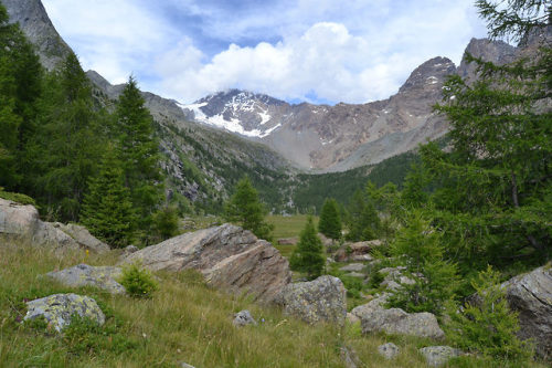 Preda Rossa in Val Masino by Stefano Cabello