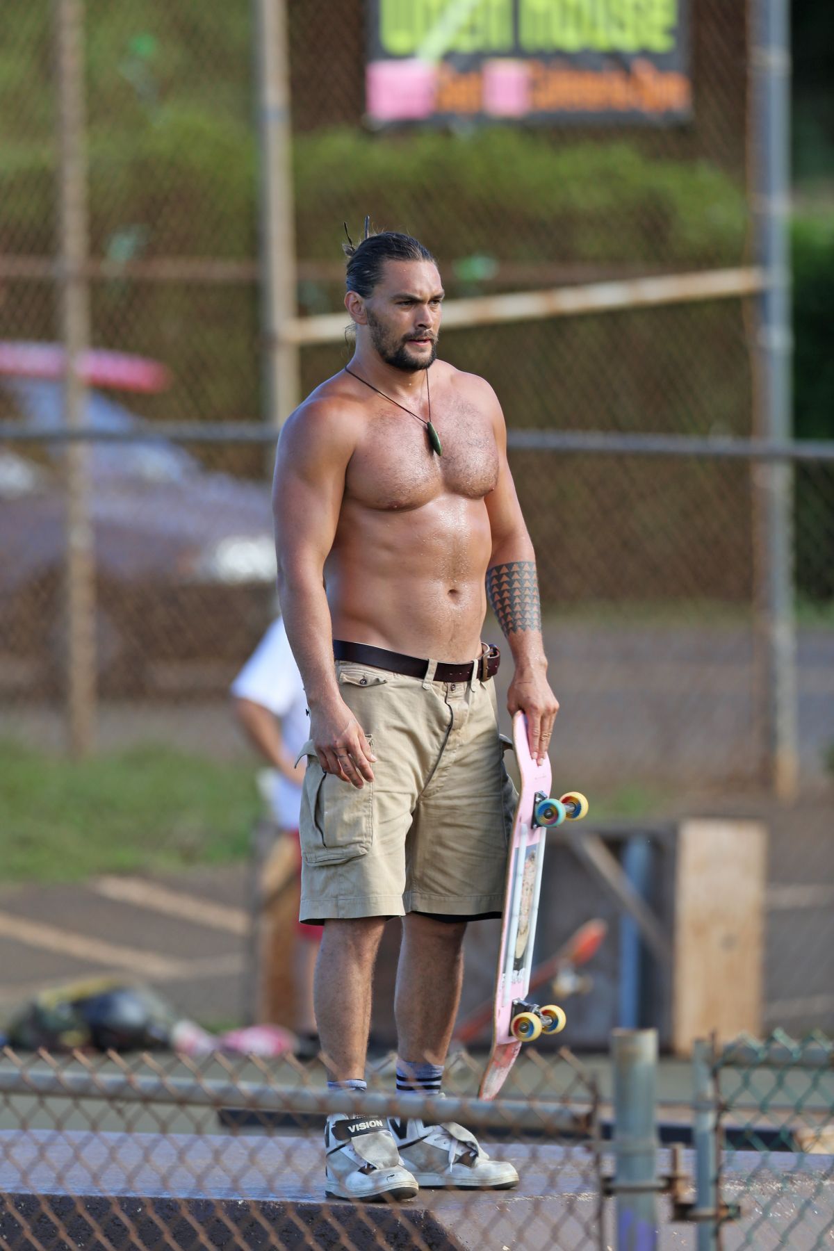 jason-the-best-momoa:    JASON MOMOA Shirtless Skateboarding in Hawaii 09/04/2015