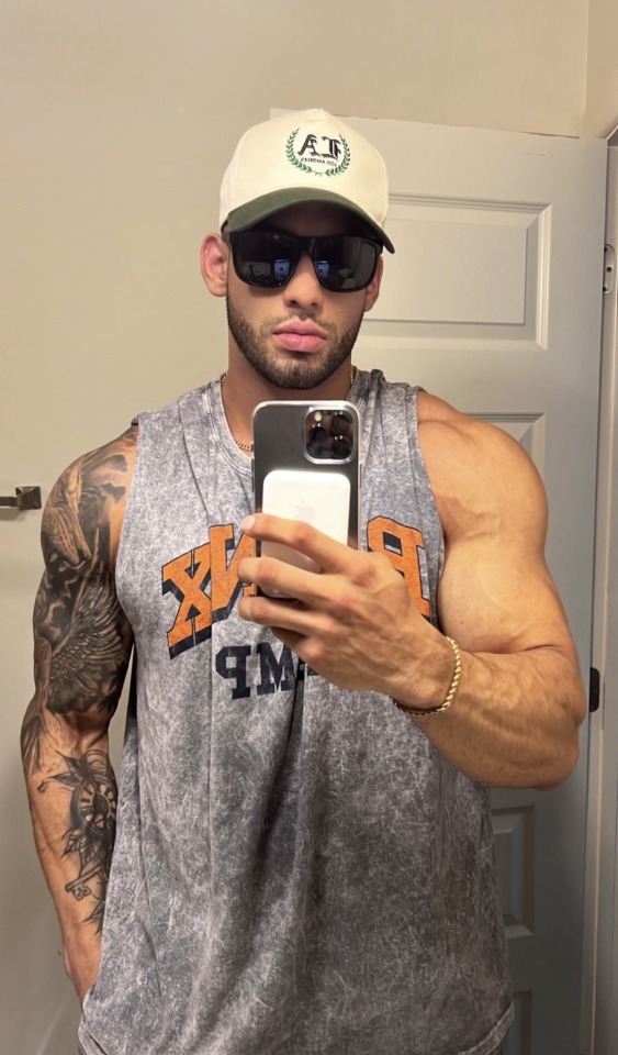 musclepits-deactivated20221213: Douchebag role model 