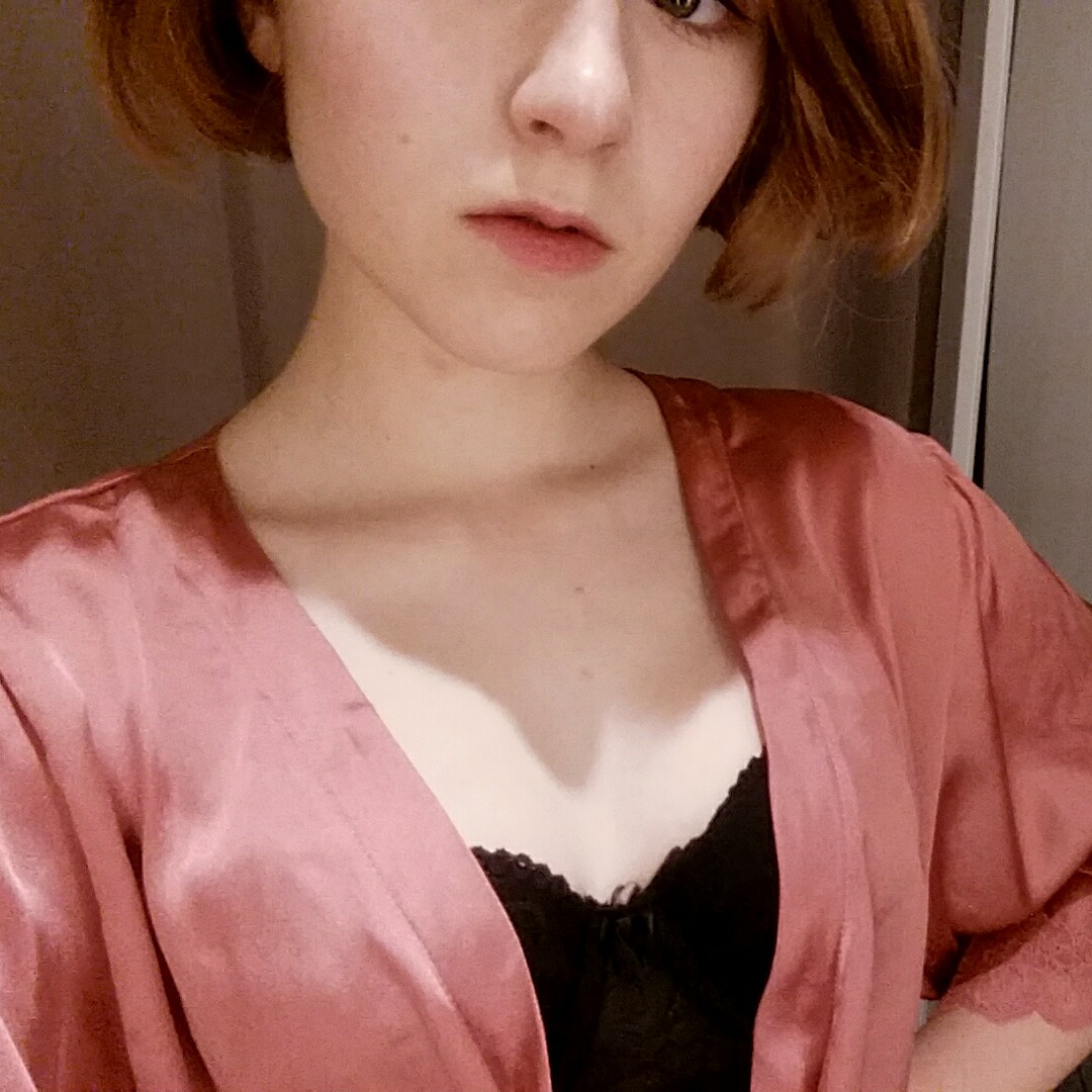 stareandthink:  changing room Looks