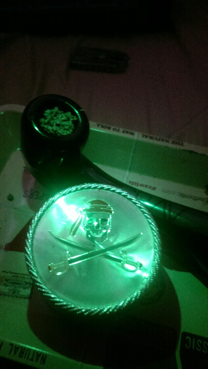 conmain:  galacticantidote:  Chilling at the best friends place   Only one ingredient