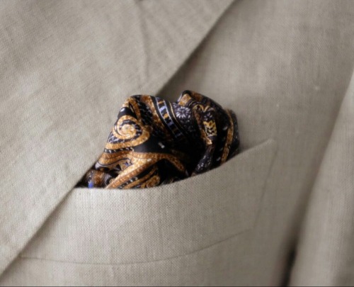 Tie: Viola Milano Pocket square: Viola Milano Suit: W Bill Linen by Dream Bespoke Viola Milano ties 