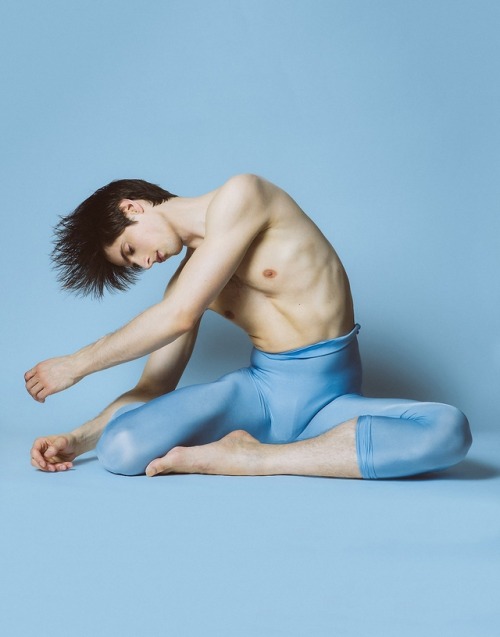 olivier37: Xander Parish - soliste - Théâtre Mariinsky - Photo Brian Jamie‏