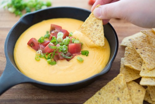 foodffs:  Homemade Nacho Cheese Sauce  Really nice recipes. Every hour.   