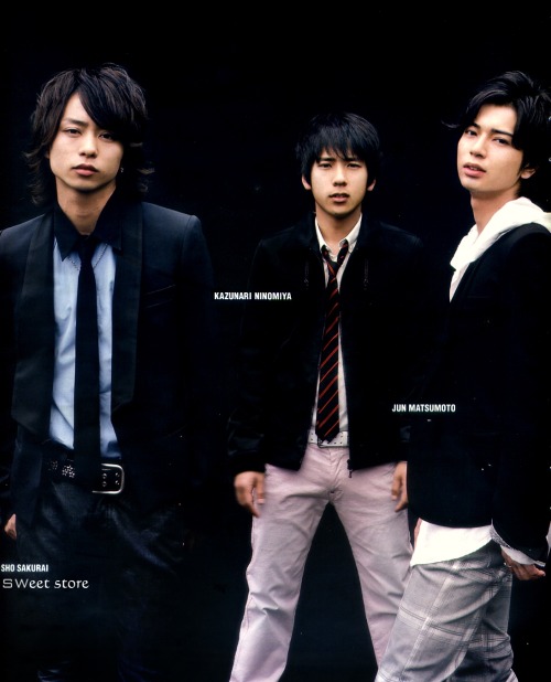 runawaylildevil:  2007.08. GINZA 200709号 いま最高にキラキラした、「嵐」が接近中!
