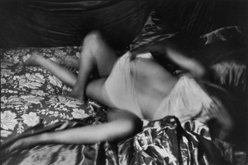 z-antela-pictures:  Henri Cartier-Bresson, Prostituées mexicaines, 1934