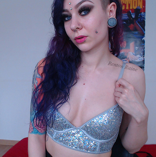 renton-gg:  so I noticed it’s been a while since I posted a selfie Don’t delete