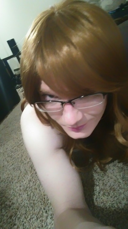 deviant-dressed:  Comfy time.