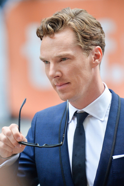 karin-woywod:Damn Watermarks - 2014 09 09 - Toronto - TIFF ’ The Imitation Game ’ Premiere Red Carpe