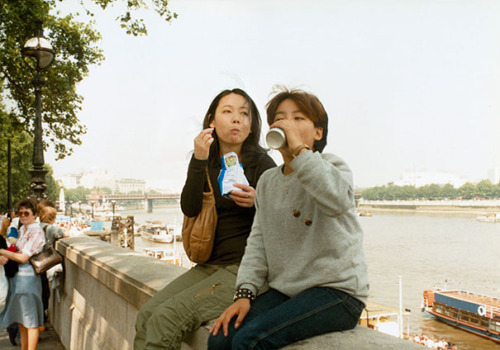 petgreif:“Japanese photographer Chino Otsuka’s took old photos from her childhood and put pictures o