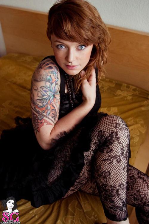 sglovexxx:  Jenez Suicide