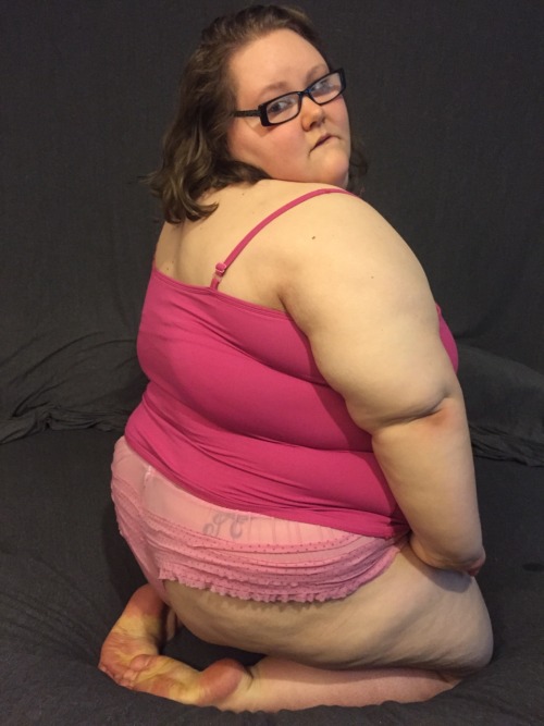 Porn photo bigxgirlsxlovexsex:  Pretty in pink 💋💝👸