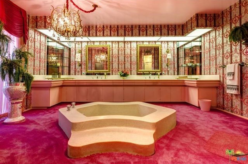 lilitharcane:  vickylearnstohustle:  unprecedented-terror:  househunting:  $835,000/3
