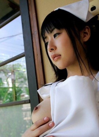 todomaru: mrmt: exposed breast | PrettyDaily - rePhoto - Tumblrで人気の画像をまとめてチェック&reblog (via min)