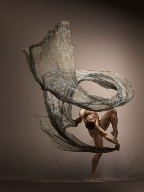 myampgoesto11: Lois Greenfield Artist statement: “I’ve spent the last 35 years of my pho