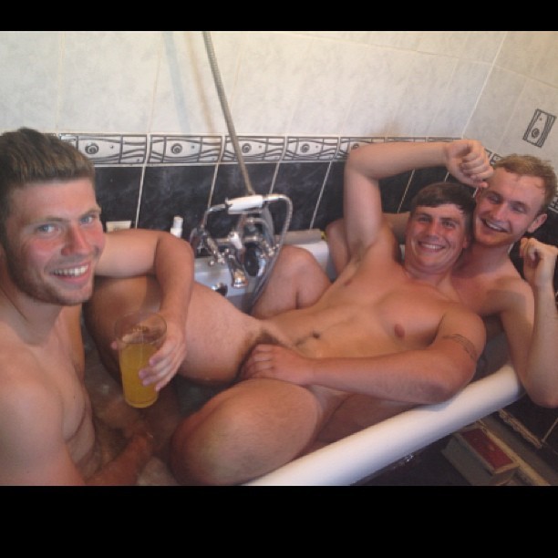 rugbyplayerandfan:  thatshotguys:  Like this? Follow That’s Hot, Guys!  Rugby players,