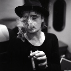 kevinpailler:  &ldquo;I like to smoke one after the gig&quot;Pete Doherty - 15/02/2014 - Lyon (Fr)