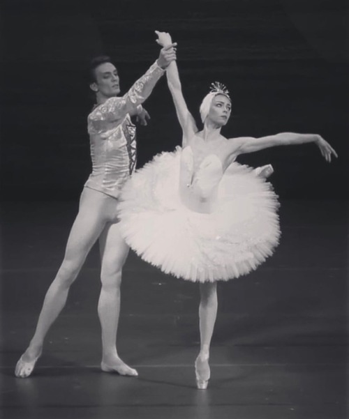 Ekaterina Krysanova and Artemy Belyakov in Bolshoi’s Swan LakePhoto via @ekaterinakrysanova_of