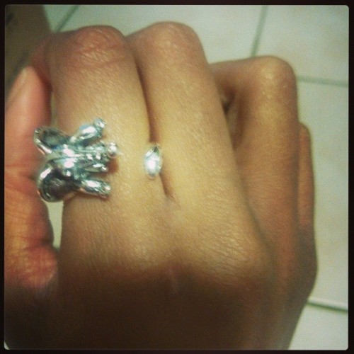 I’m loving my new elephant ring! @papersandpeonies