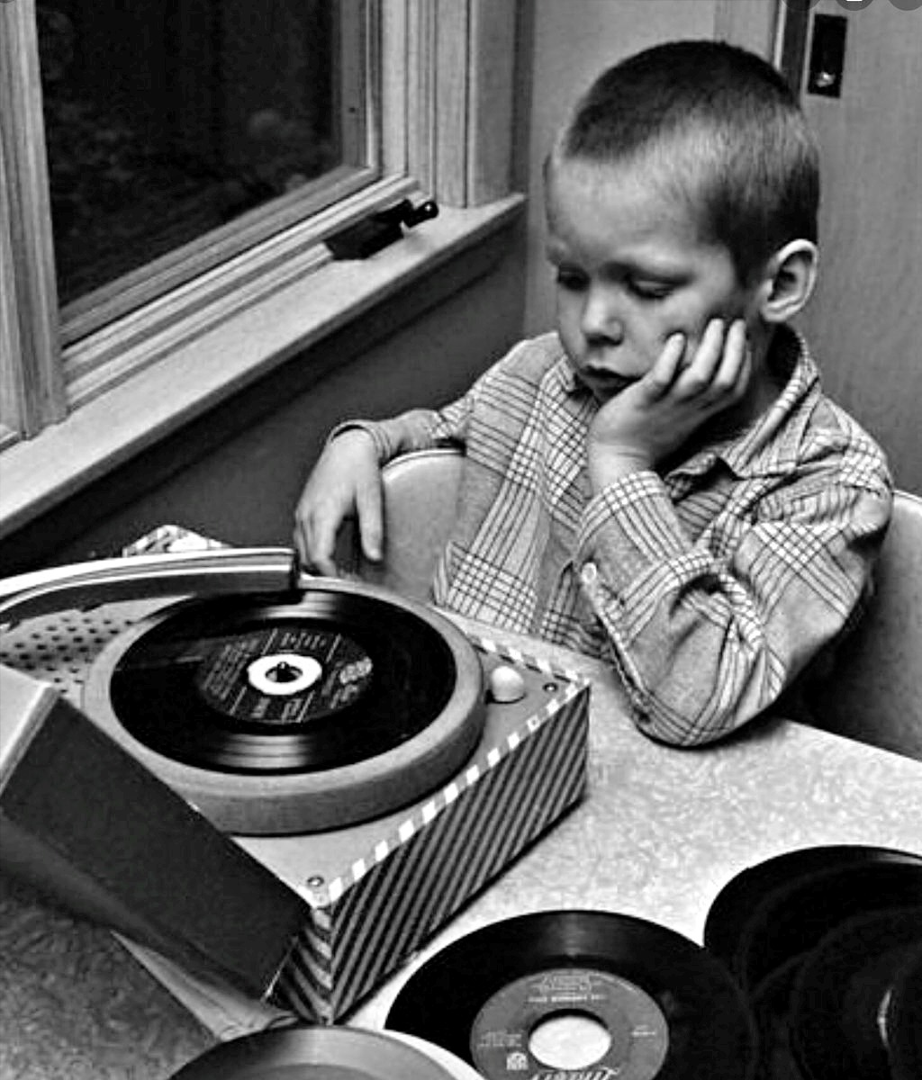 vinylespassion:“ H. Armstrong Roberts, 1970s.”Le buone abitudini, fin da sempre