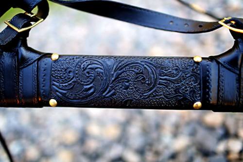 lama-armonica:Beautiful sword + scabbard made by www.facebook.com/sulowskiswords