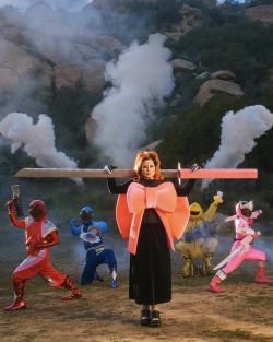 skipperdamned:holdtightposts:Jennifer Coolidge on the cover of W Magazine as a Power Ranger/Super Sentai villainess is something I didn’t know I wanted and now I can’t get enough. Jennifer Coolidge Will Destroy You@dadloquium​ IMMENSE levels of