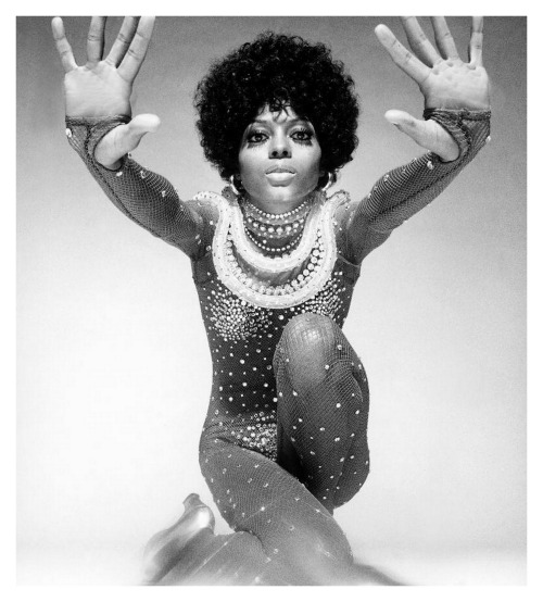 Diana Ross wearing Bob MackieVogue Paris 1970Photograph by Richard Avedon