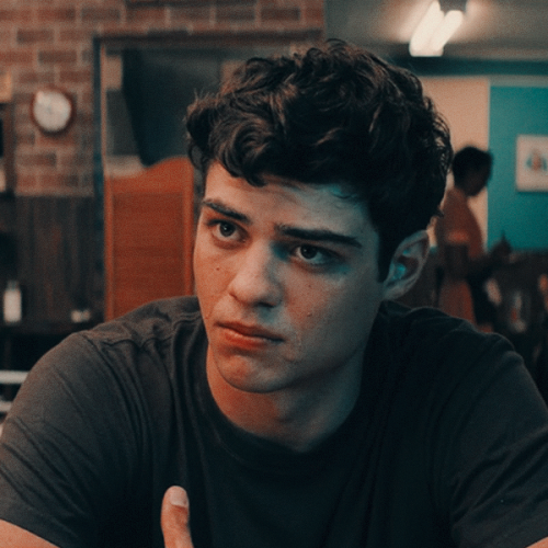To all the boys i’ve loved before matching icons  ミ ✿ »  (©)  like i