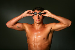 celebpits:  I suppose you are going to like this Ryan Lochte (I might have mispelled his name)Thanks. :)