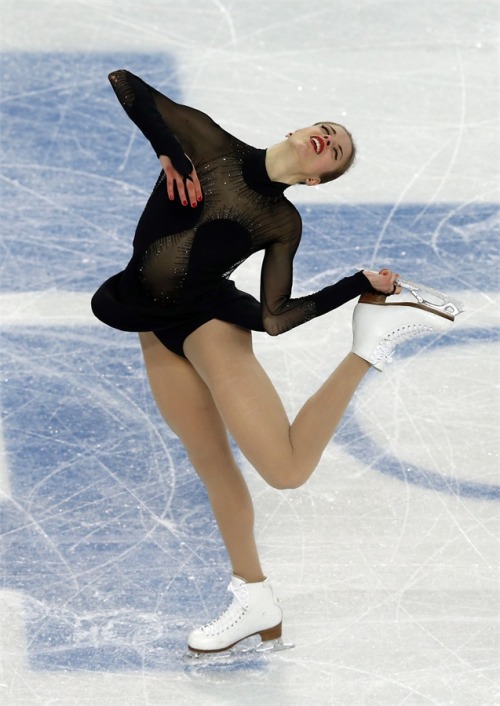 Exquisite. Carolina Kostner’s skate to Bolero was beautiful just like her and her choice in de