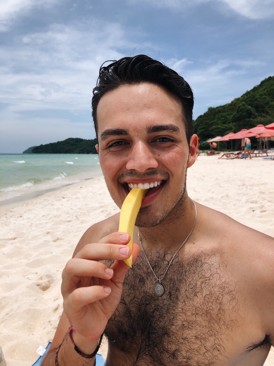 scallywaggins:Mango man