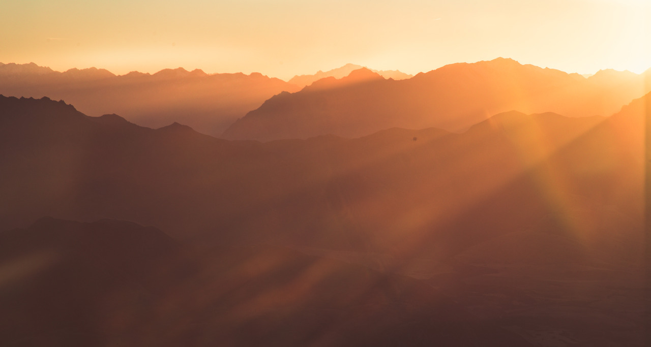 karl-shakur:  15.45 ▪️ Karl-Shakur  ▪️ Instagram Roy’s Peak, Wanaka, New
