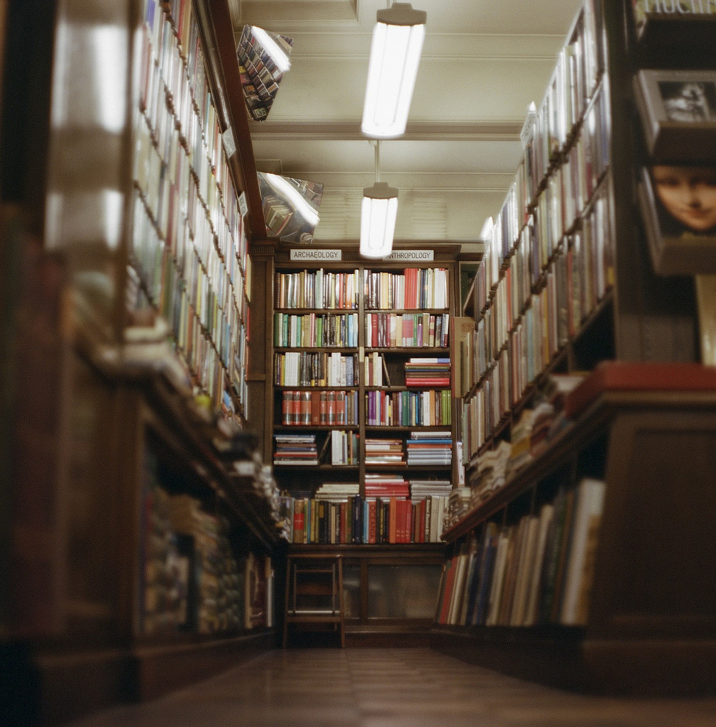 teachingliteracy:  Book Castle (by Pharmament) 