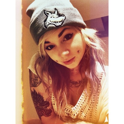 vaydaplacebosuicide:  Wearing my super rad beanie from @wolfdorkapparel 👌💕😁🐕 thank you guys! They have amazing tees as well! 