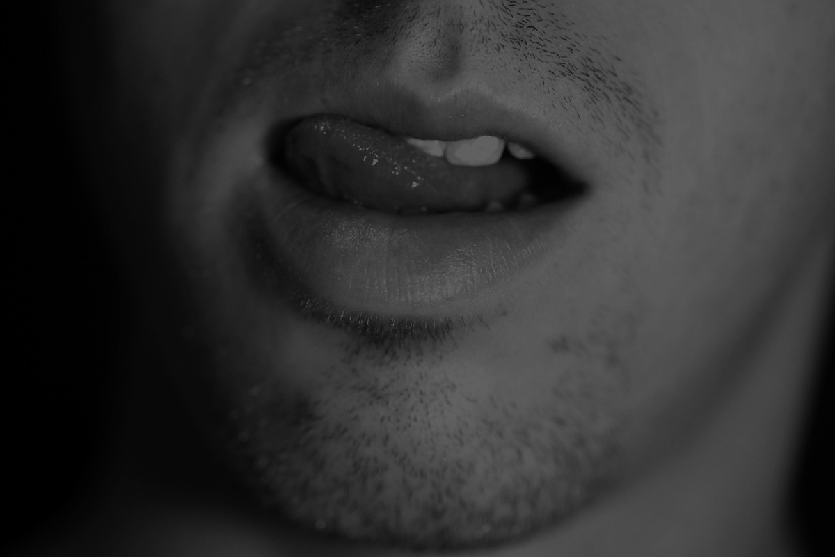 maartensfavs:  Come closer. Kiss. Lick. Smell. Feel. All photos by postpornpostoffice.
