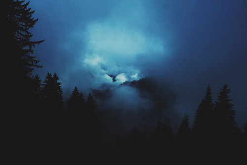 sensics:  Glow blog ☽
