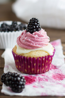 gastrogirl:  blackberry white chocolate cupcake.