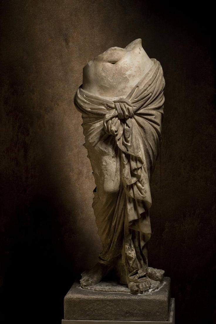 wasbella102:
“ Aphrodite Anadyomene, Greek, Hellenistic Period, 3rd-1st century BC
mythologer:
”