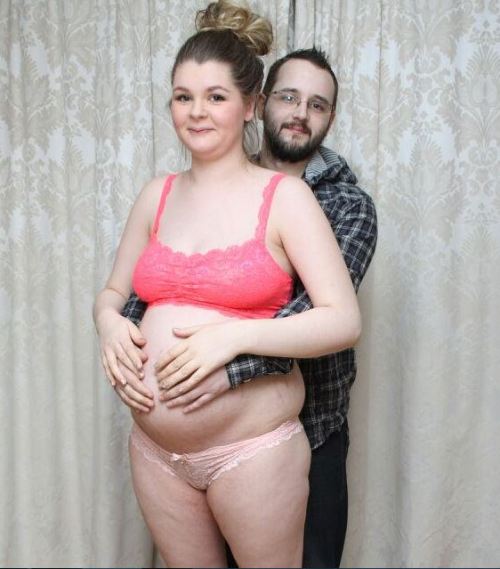 beckyctshows: Sexy little whore Nicole from Lincs.